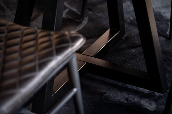 Venice Solid Acacia Wood Round Dining Table Natural Brown with Black Legs 125 cm